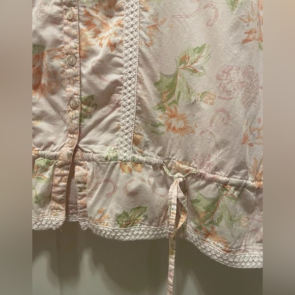 Floral Ruffle Blouse - Pink and Cream - Picture 4 of 7